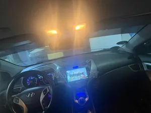 Hyundai Elantra 2012 Teal