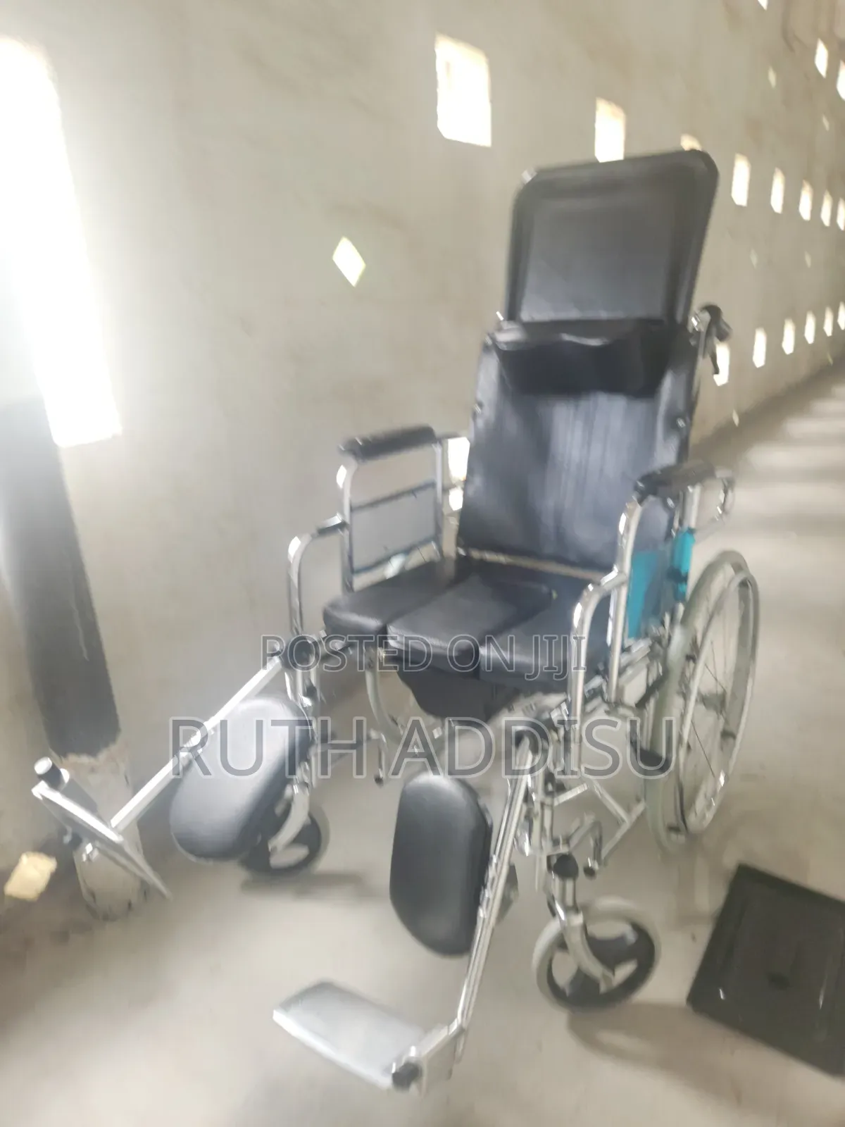 Smart Lightweight Durable Portable Wheelchair Used Multifunctional