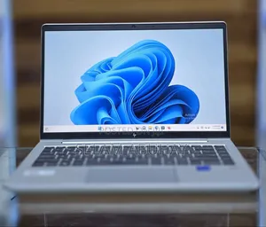 New Laptop HP EliteBook 640 G9 16GB Intel Core i7 SSD 512GB