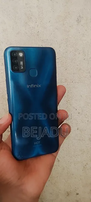 Infinix Hot 10 Lite 32 GB Blue
