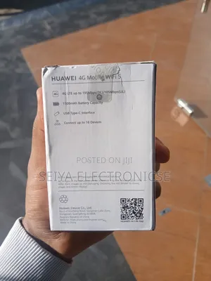 Huawei 4g Mobile Wifi 5 Router Is a Pocket-Sized Portable Router