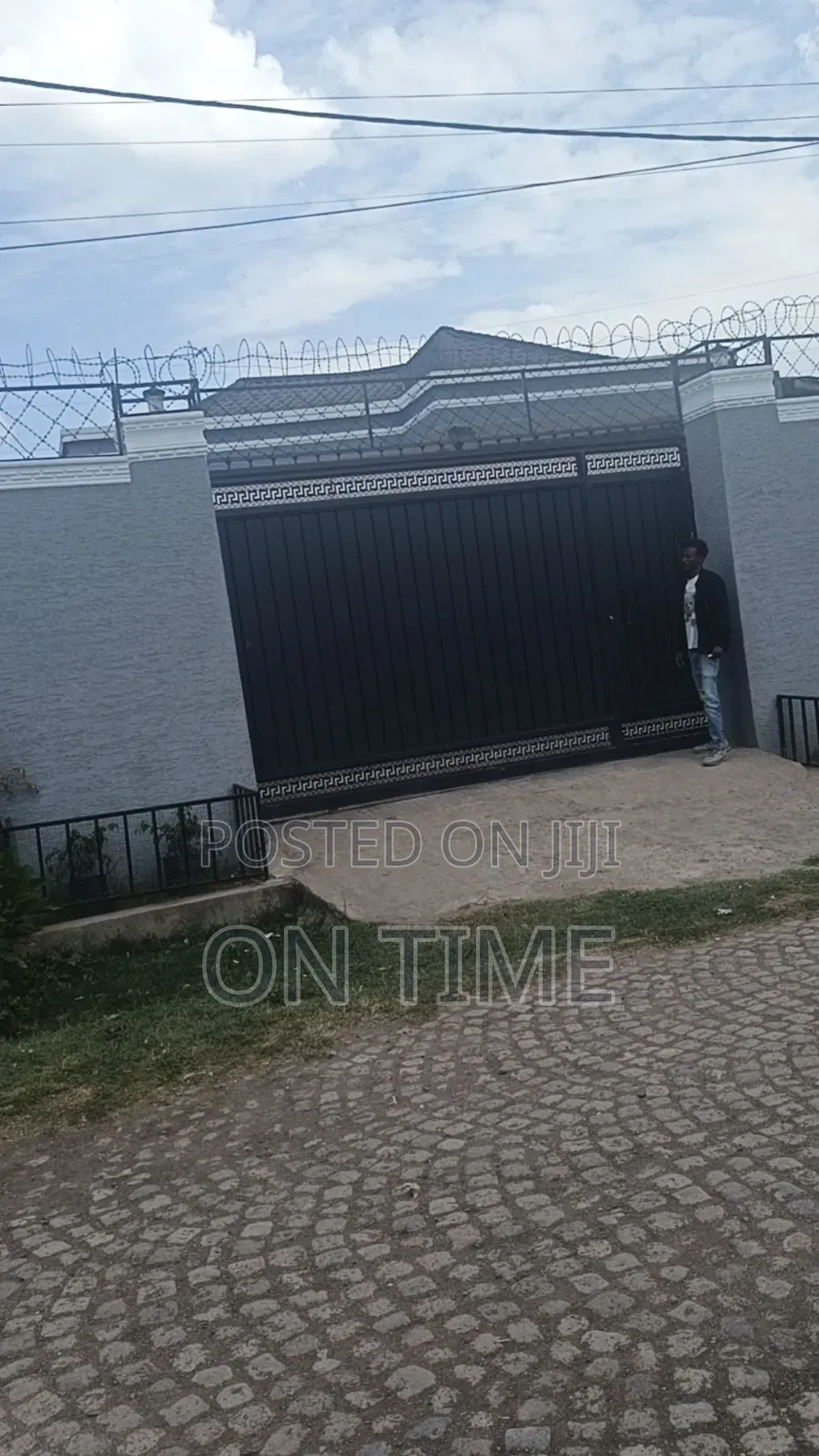 Furnished 3bdrm House in Villa House, Akaky Kaliti for sale
