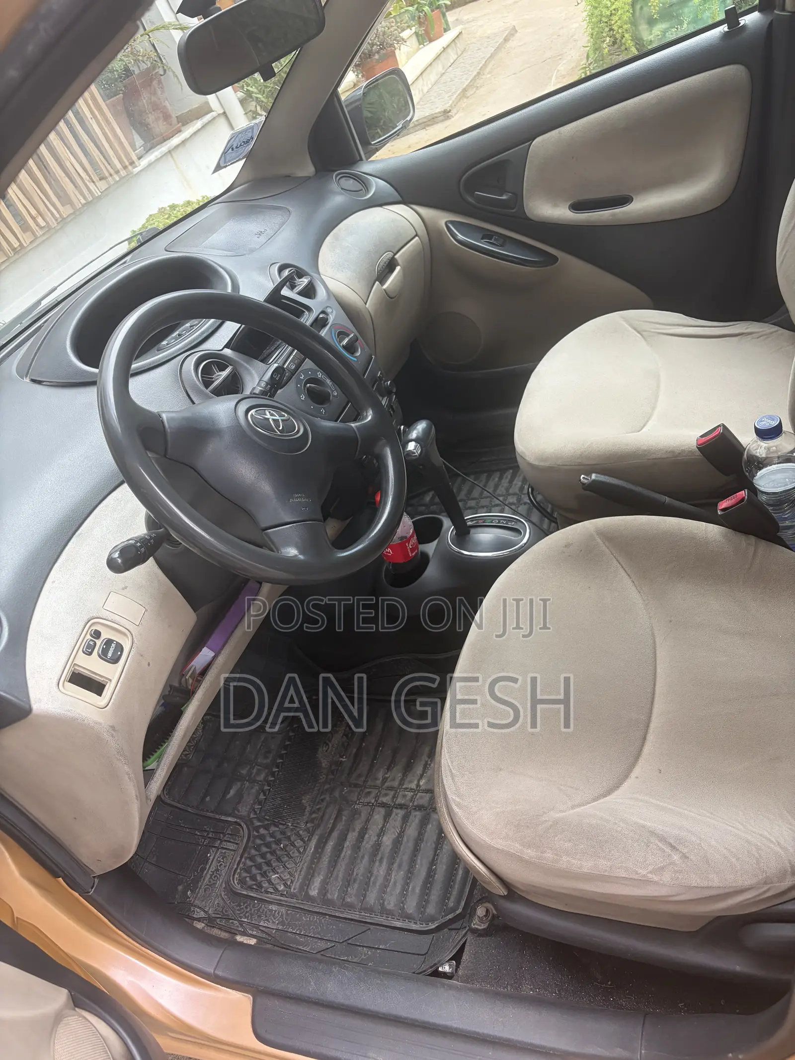 Toyota Vitz 2004 Gold