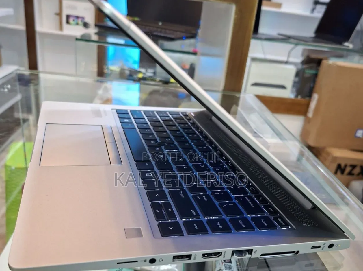New Laptop HP EliteBook 840 G5 16GB Intel Core i5 SSD 512GB