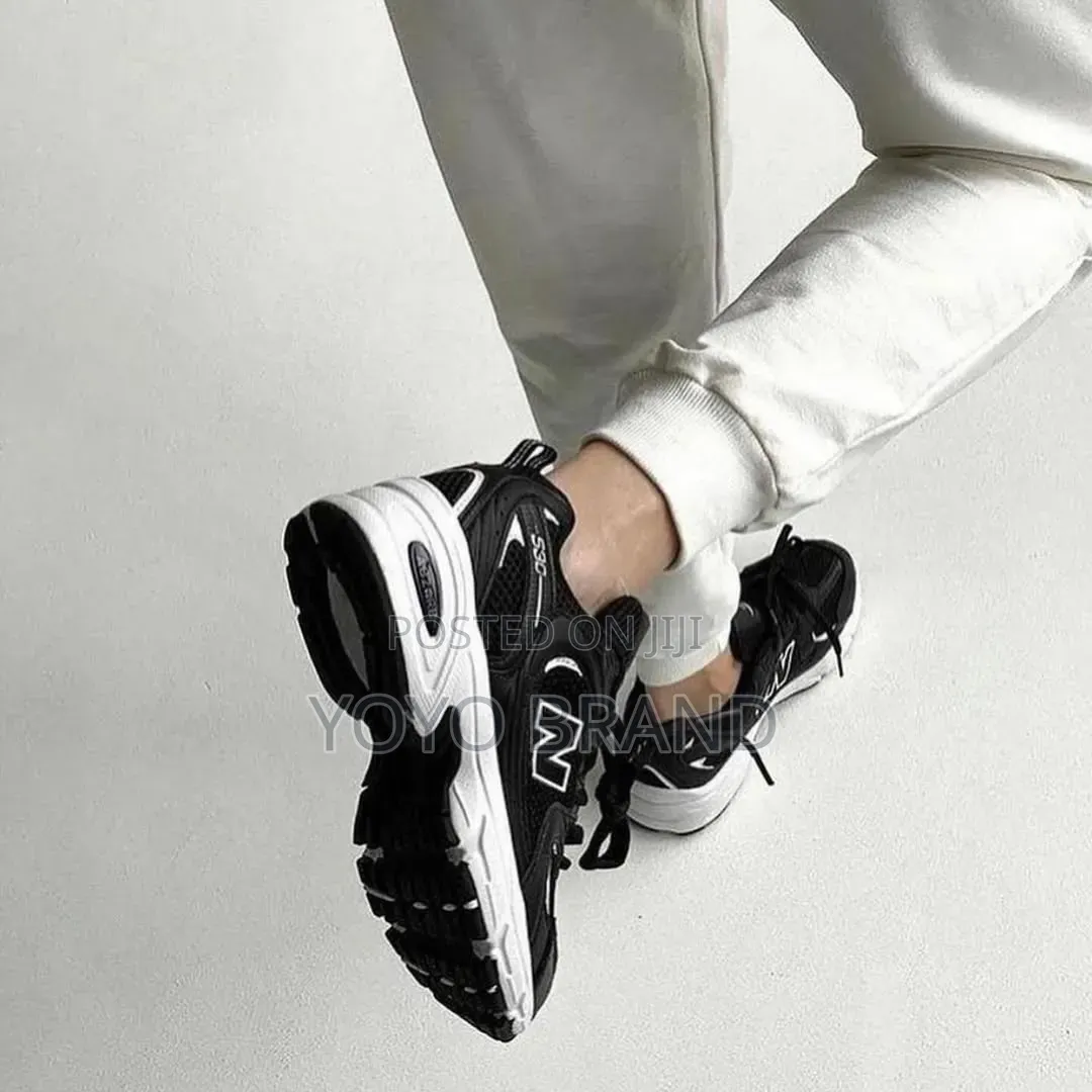 New Balance 530 Sneakers in Black and White Unisex Sneaker Shoes