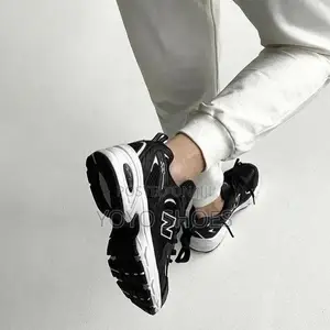 New Balance 530 Sneakers in Black and White Unisex Sneaker Shoes