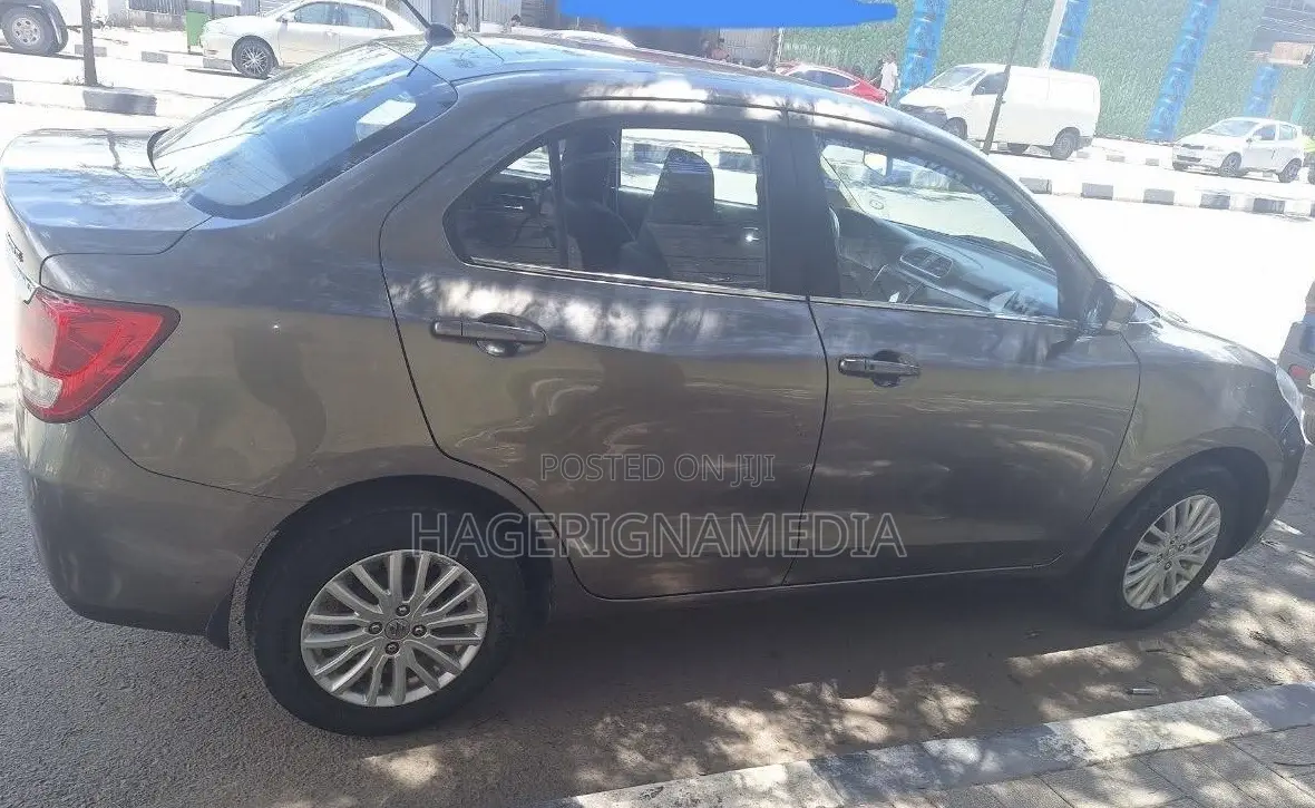 Suzuki Dzire 2022 Gray