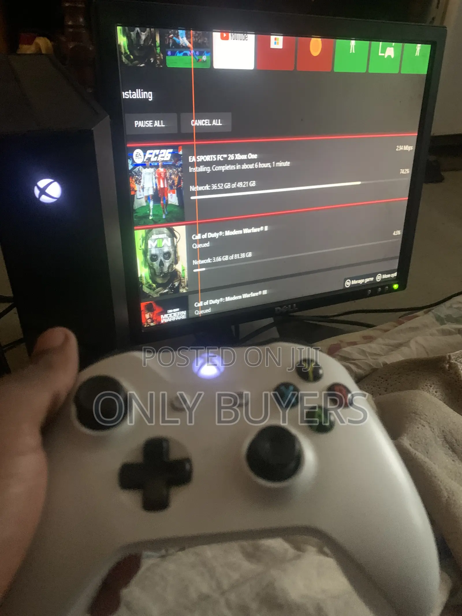 Xbox One Has Two Joystick