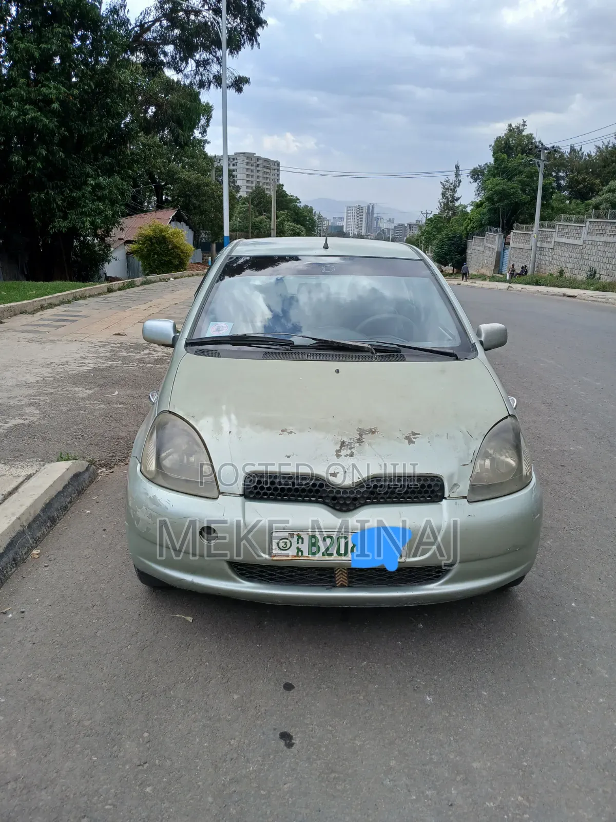 Toyota Vitz 2001