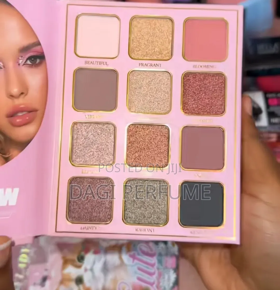 All in One Makeup Book