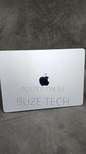 New Laptop Apple MacBook Air 2025 M4 16GB Apple M4 SSD 256GB