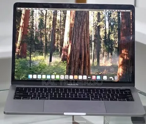New Laptop Apple MacBook Pro 2019 16GB Intel Core i7 SSD 256GB