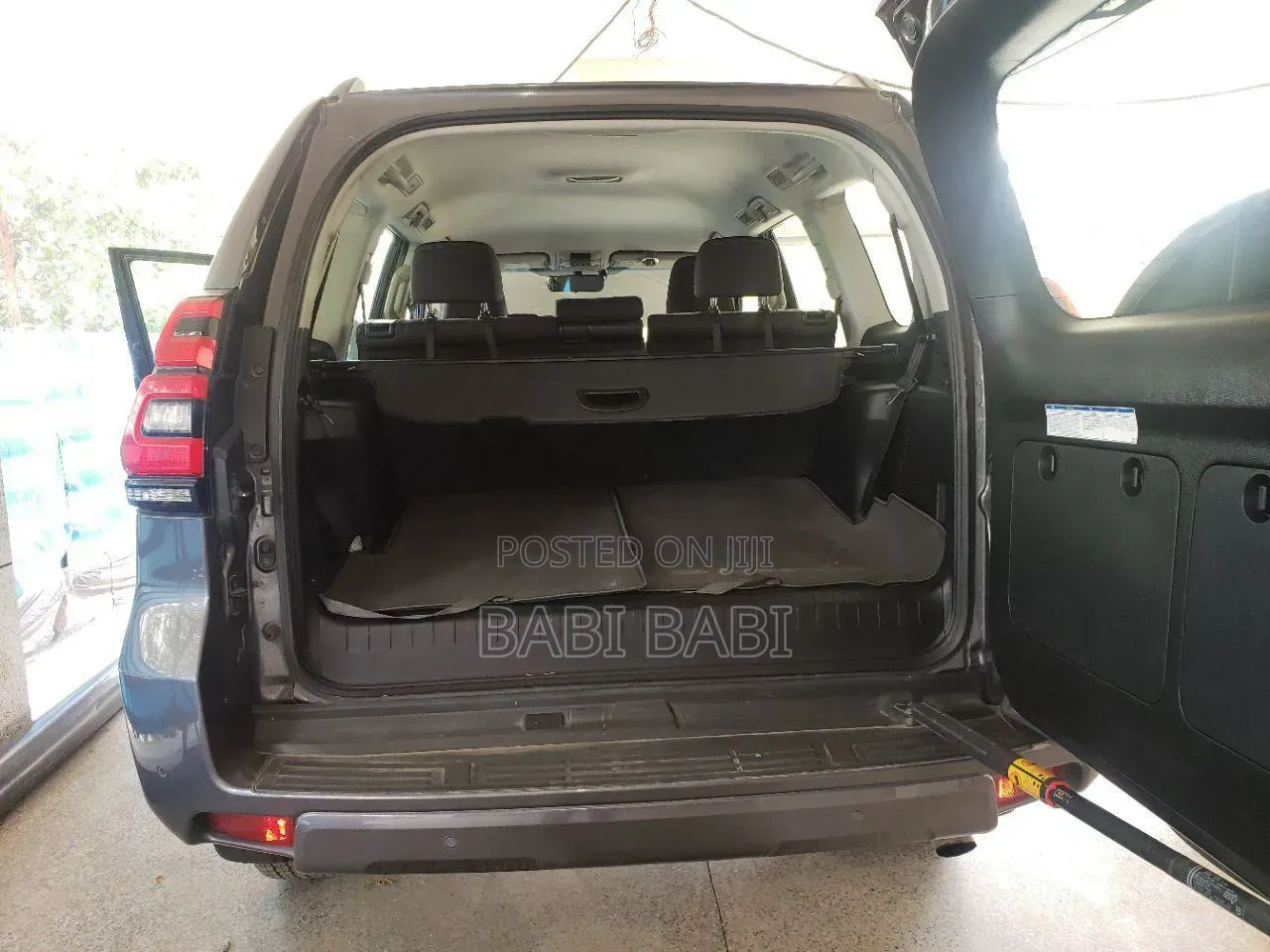 Toyota Land Cruiser Prado 2017 Gray