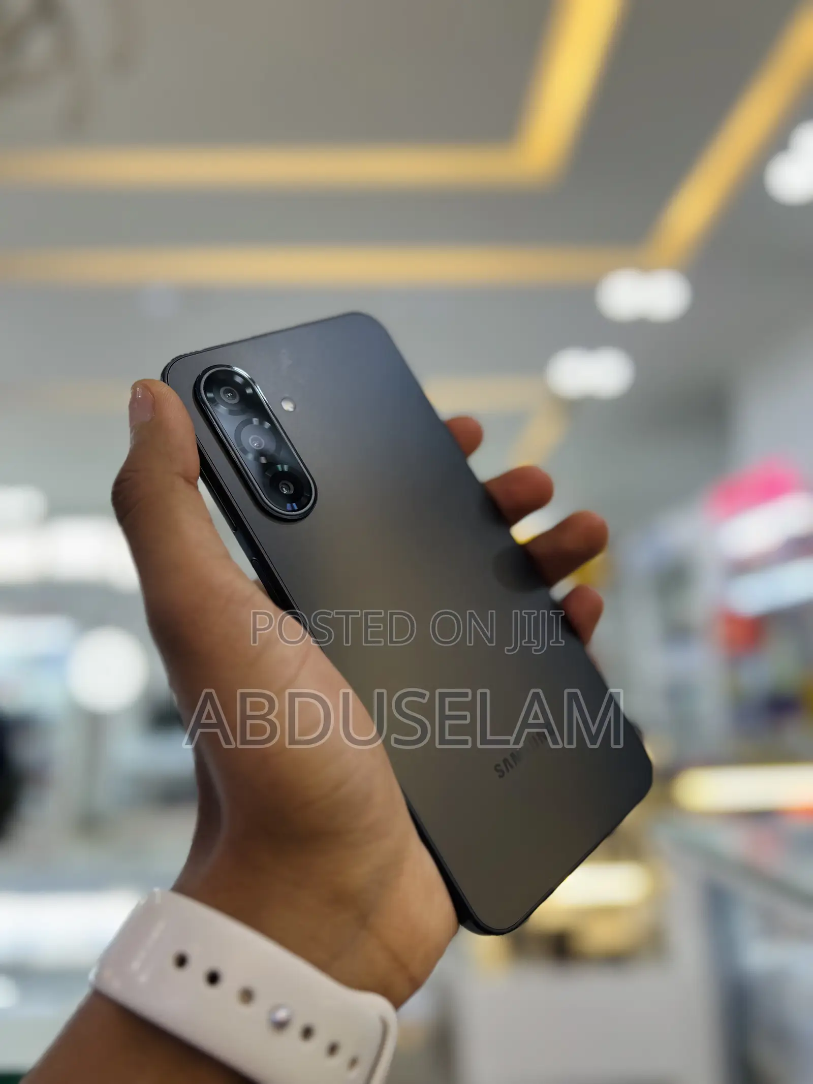 New Samsung Galaxy A17 5G 256 GB