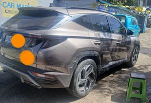 Hyundai Tucson 2021 Gold