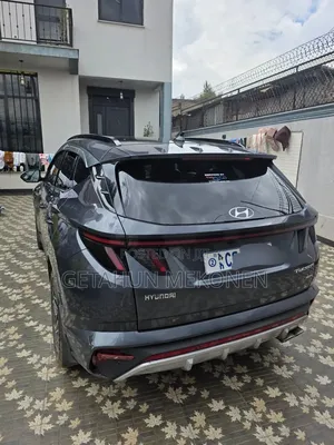 Hyundai Tucson 2021 Green