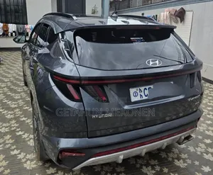 Hyundai Tucson 2021 Green
