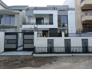 6bdrm House in Addis Ababa Semit, Bole for sale