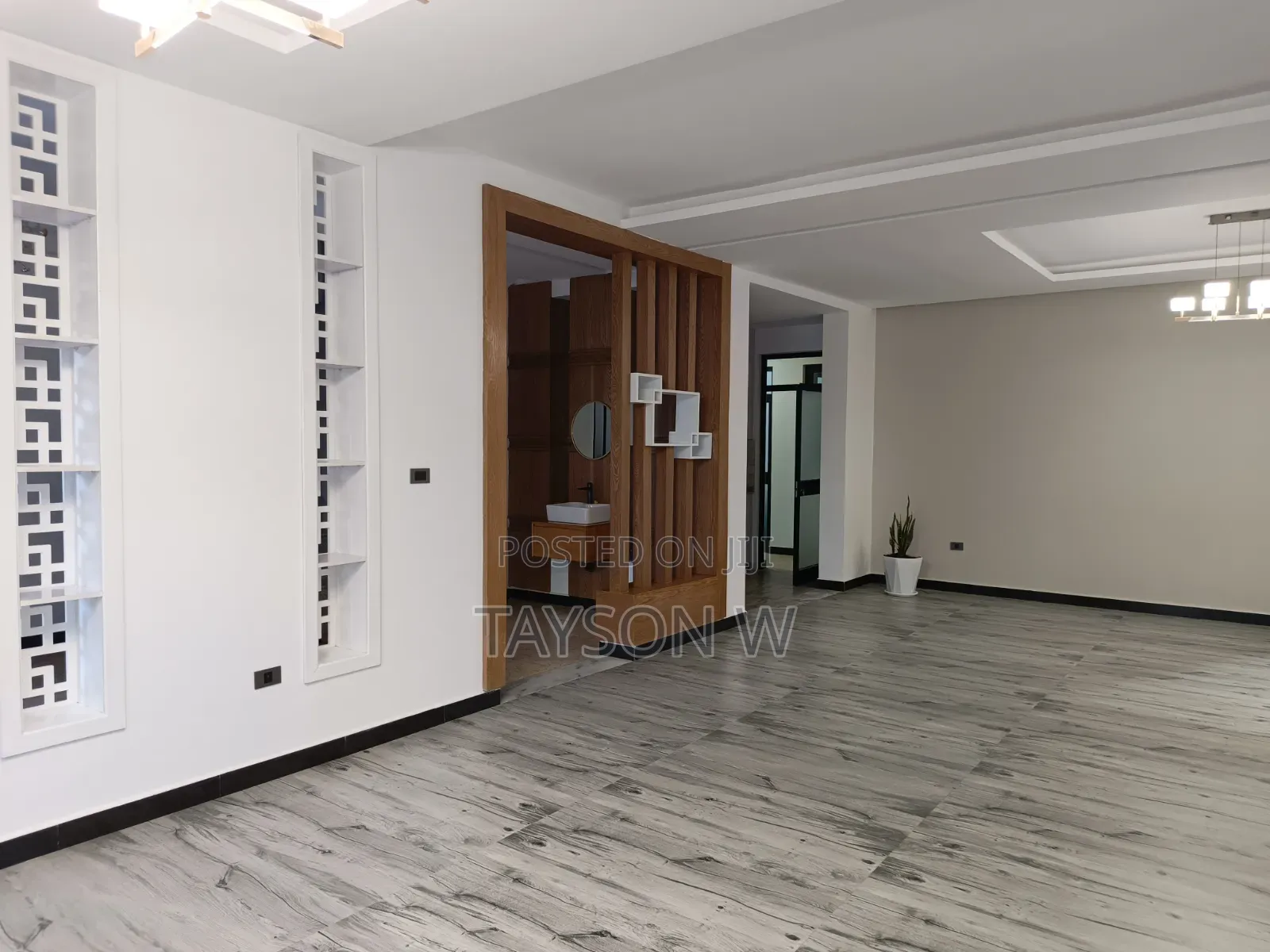 6bdrm House in Addis Ababa Semit, Bole for sale