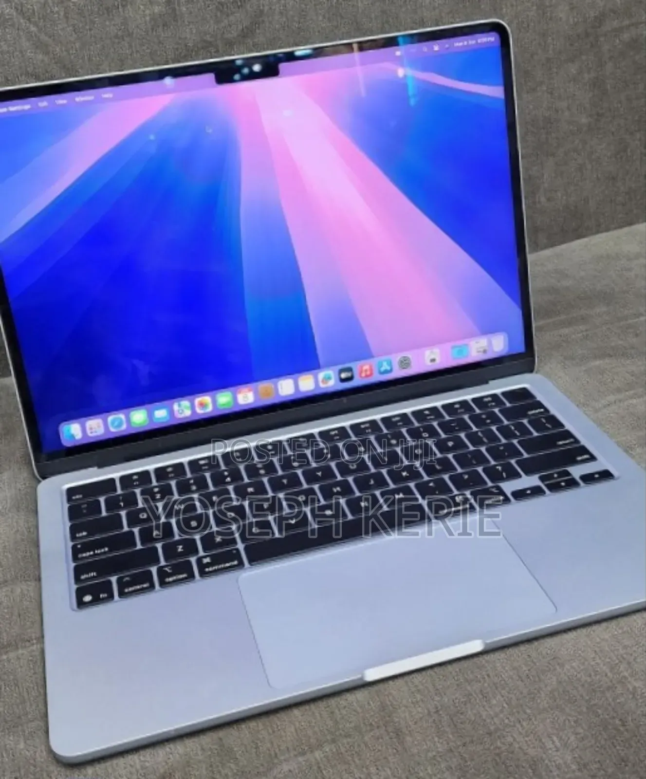New Laptop Apple MacBook Air 2025 M4 16GB Apple M4 SSD 256GB