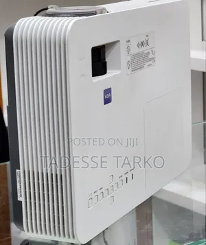 VPL Dx221 Projector
