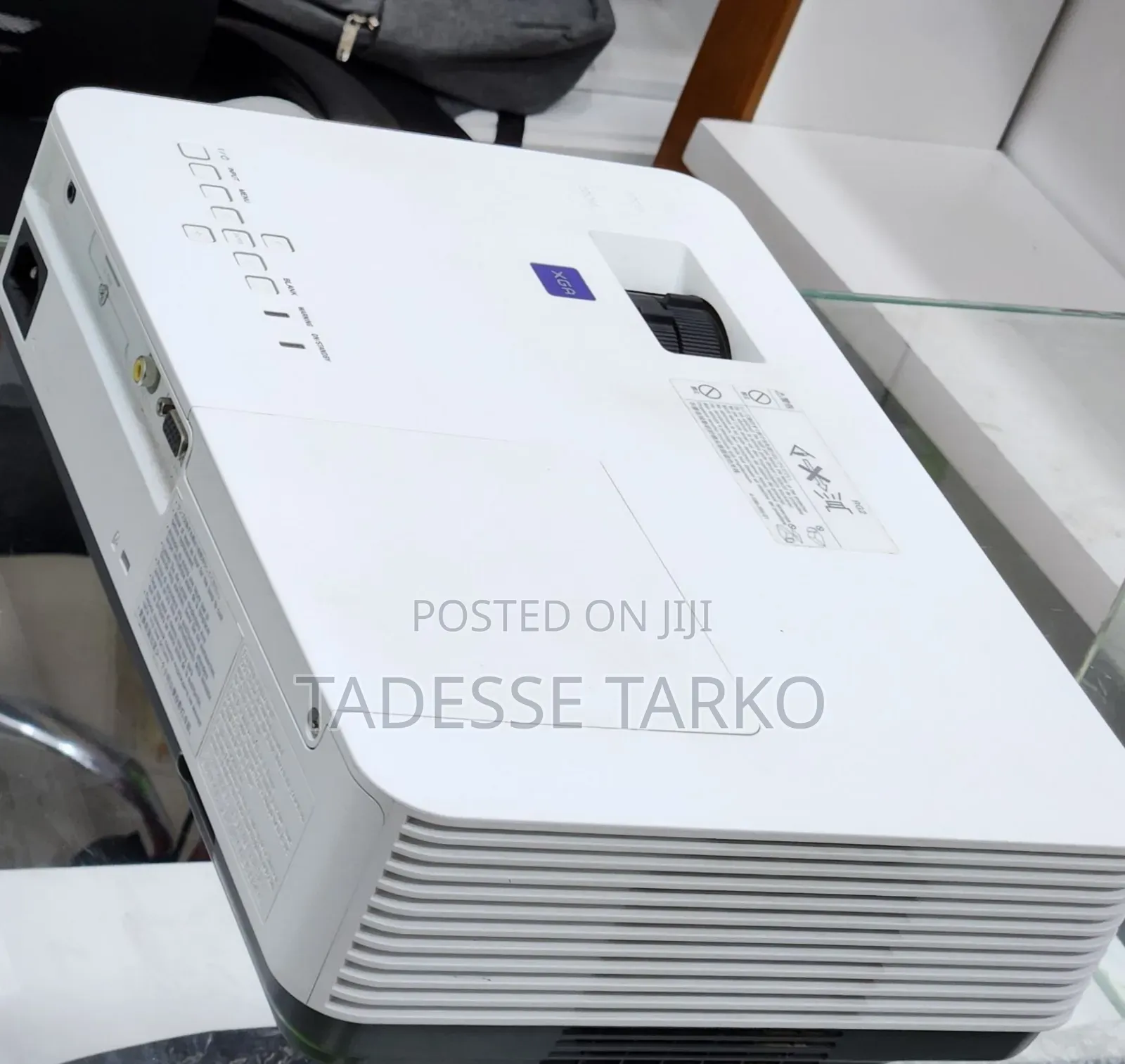 VPL Dx221 Projector