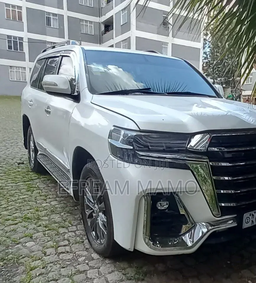 Toyota Land Cruiser 2014