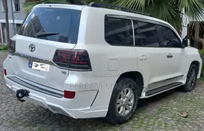 Toyota Land Cruiser 2014