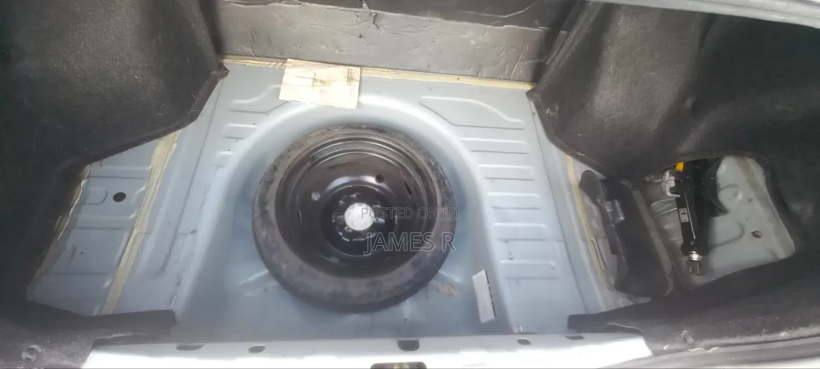 Toyota Platz 2001 Silver