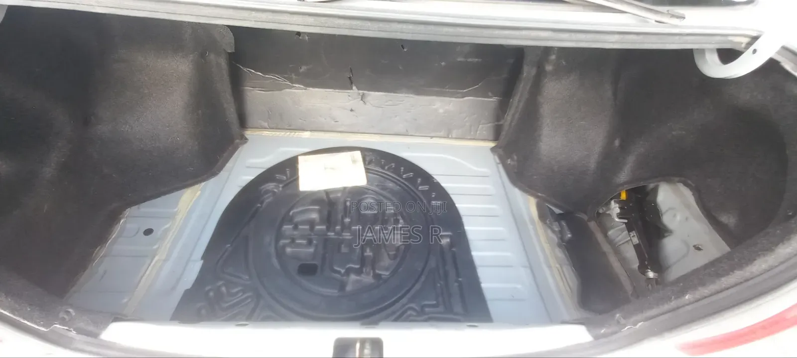 Toyota Platz 2001 Silver
