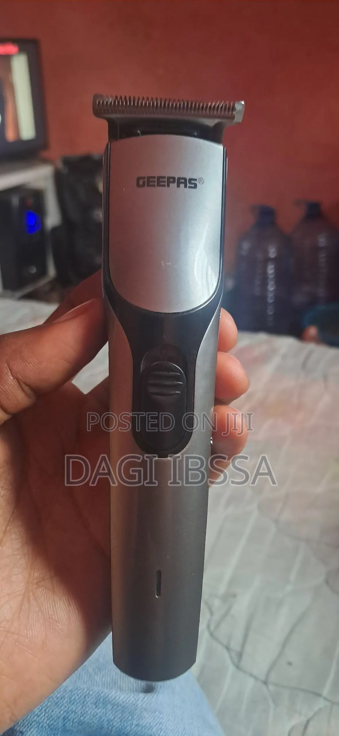 Geepas Hair Clipper(Rechargeable)