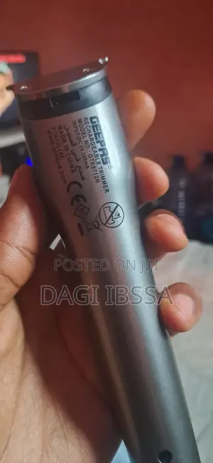 Geepas Hair Clipper(Rechargeable)