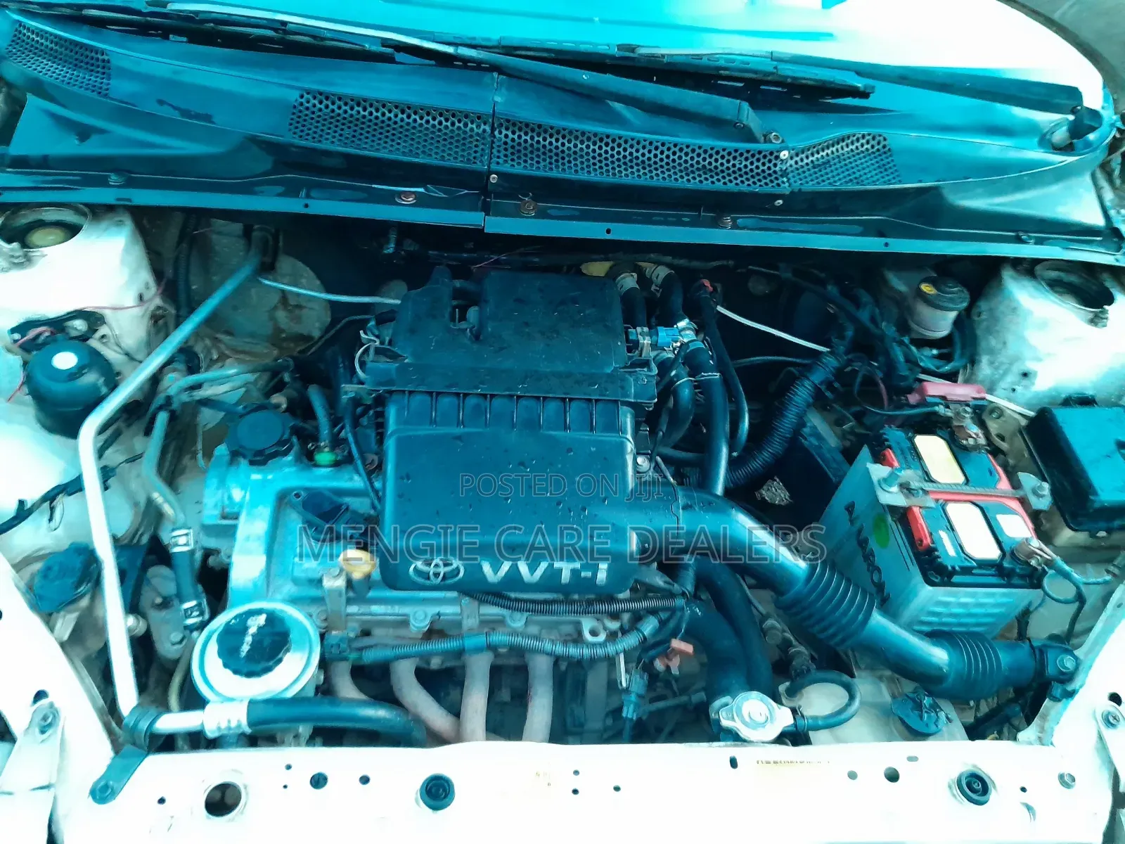 Toyota Platz 2001 White