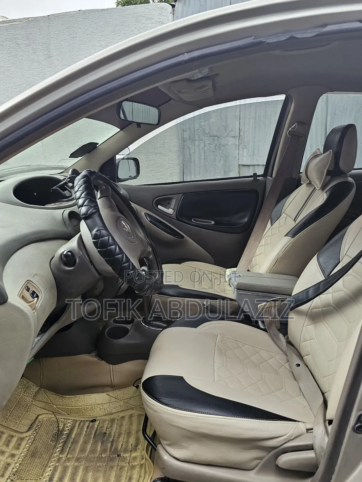 Toyota Platz 1.0 FWD 2005 Gold