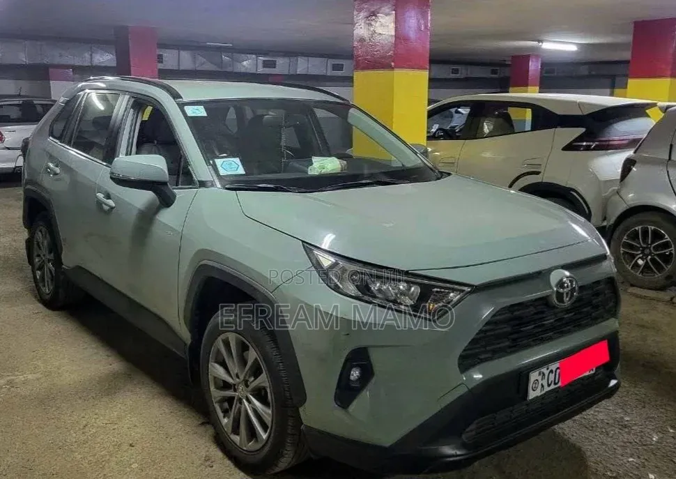 Toyota RAV4 2021