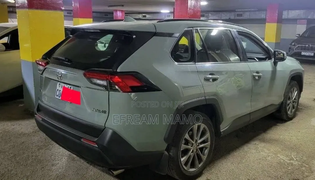 Toyota RAV4 2021