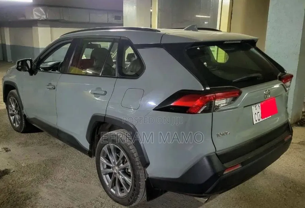 Toyota RAV4 2021