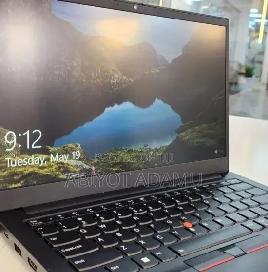 New Laptop Lenovo ThinkPad E14 Gen 6 16GB Intel Core i7 SSD 512GB