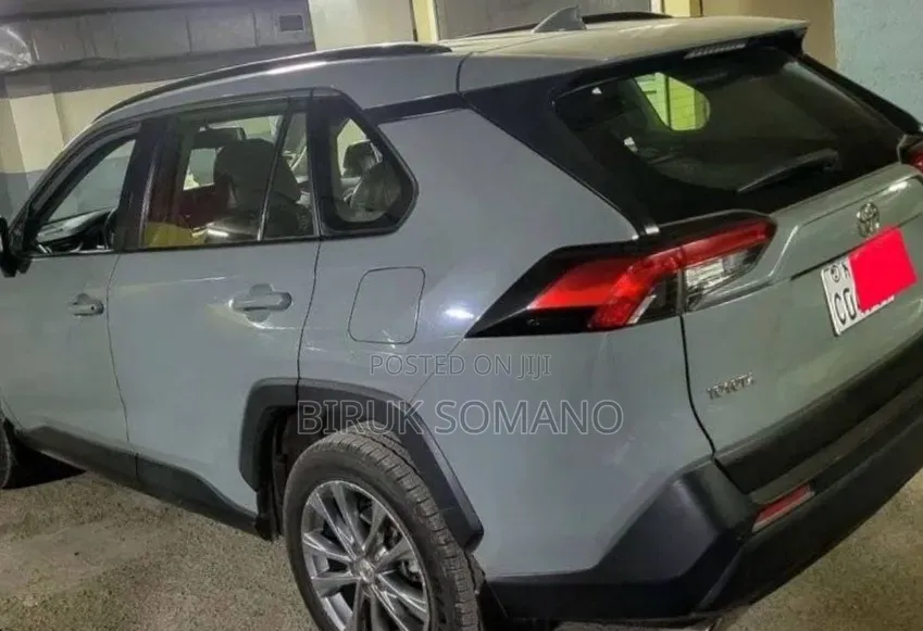 Toyota RAV4 2021