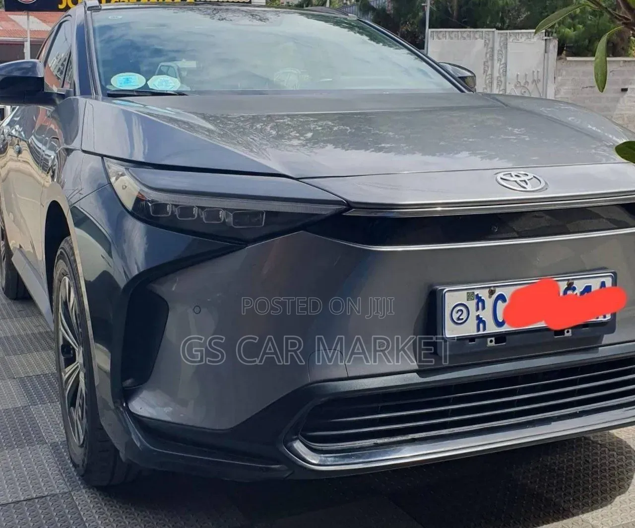 Toyota bZ4X 71.4 kWh FWD 2023 Gray