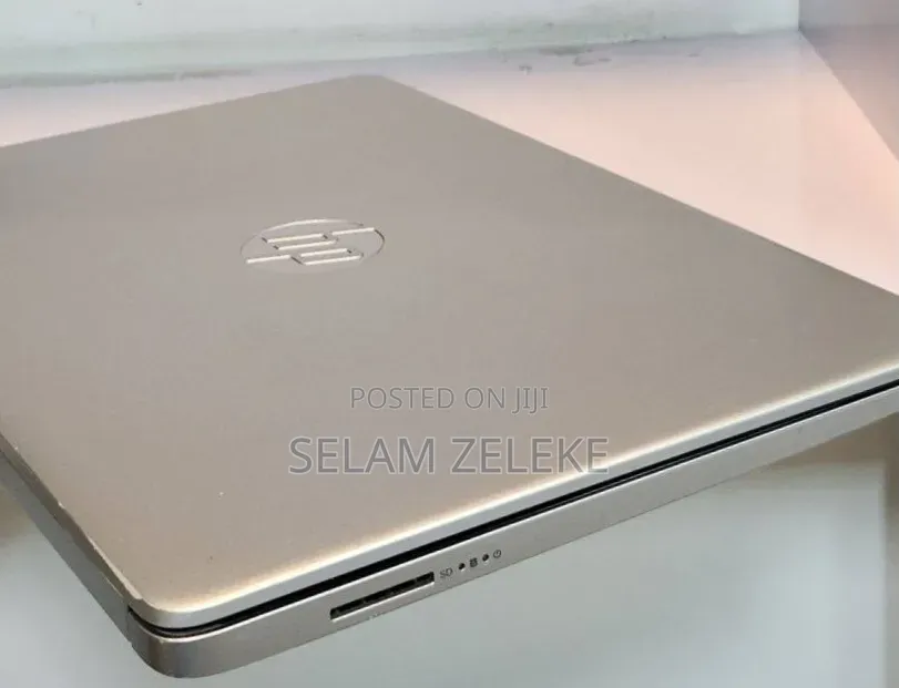 New Laptop HP 4GB Intel Core i3 SSD 256GB
