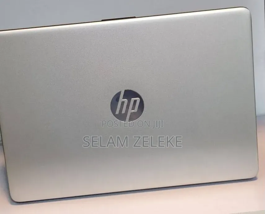 New Laptop HP 4GB Intel Core i3 SSD 256GB