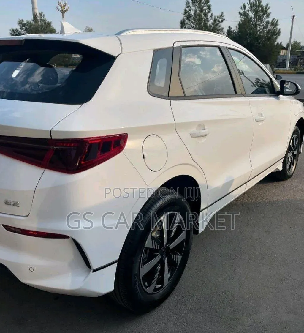 New BYD E2 43 kWh 94 hp FWD 2025 White