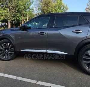 Peugeot 5008 2022 Gray