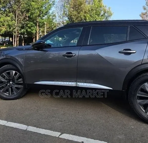 Peugeot 5008 2022 Gray