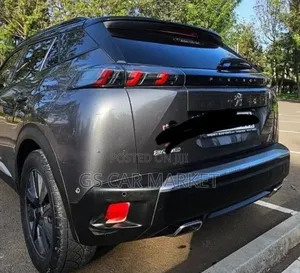 Peugeot 5008 2022 Gray