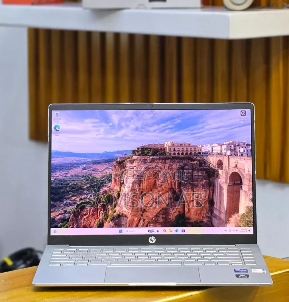 New Laptop HP Pavilion 14 16GB Intel Core i5 SSD 512GB
