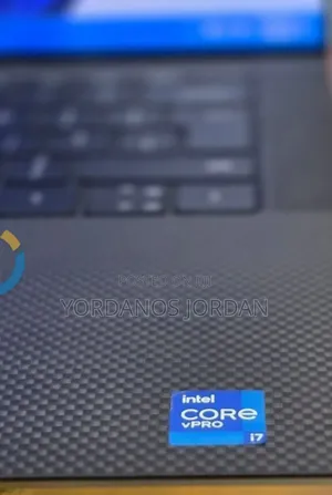 New Laptop Dell Precision 5560 16GB Intel Core i7 SSD 512GB