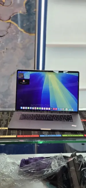 New Laptop Apple MacBook Pro 2019 64GB Intel Core i9 SSD 512GB