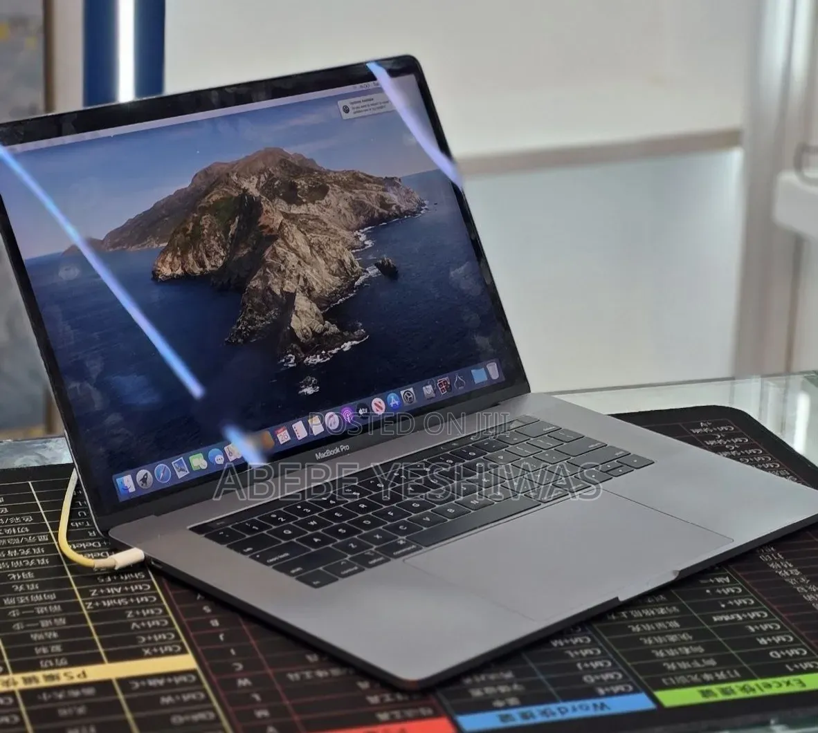 New Laptop Apple MacBook Pro 2018 32GB Intel Core i7 SSD 1T